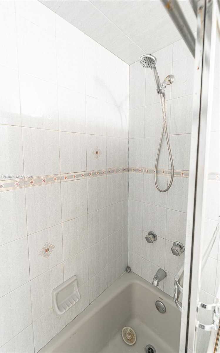 Small Image of 12023 SOUTH WEST 110TH ST CIR E, Miami Number 28