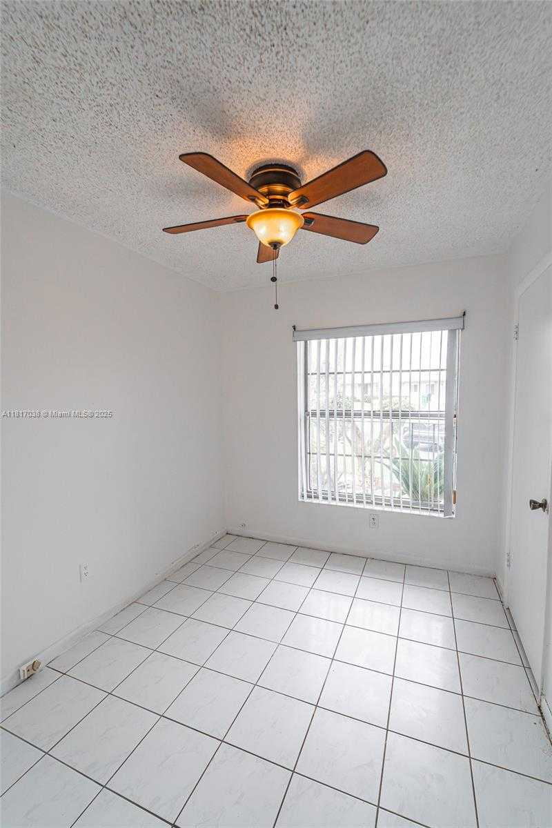 Small Image of 12023 SOUTH WEST 110TH ST CIR E, Miami Number 29
