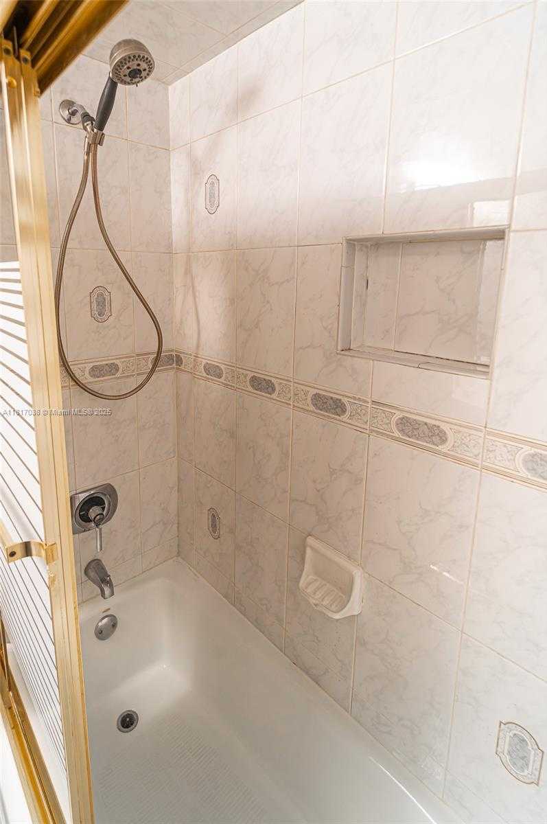 Small Image of 12023 SOUTH WEST 110TH ST CIR E, Miami Number 35