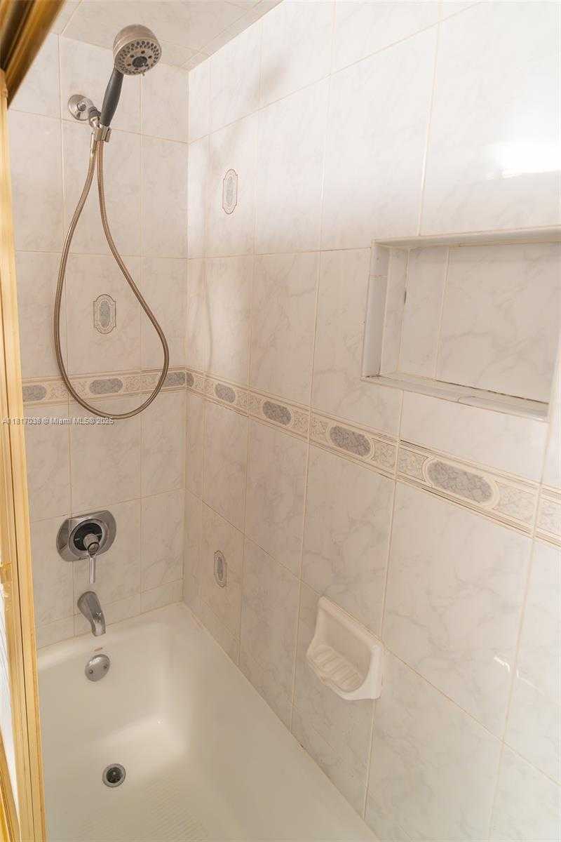 Small Image of 12023 SOUTH WEST 110TH ST CIR E, Miami Number 36