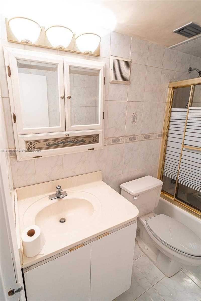 Small Image of 12023 SOUTH WEST 110TH ST CIR E, Miami Number 37