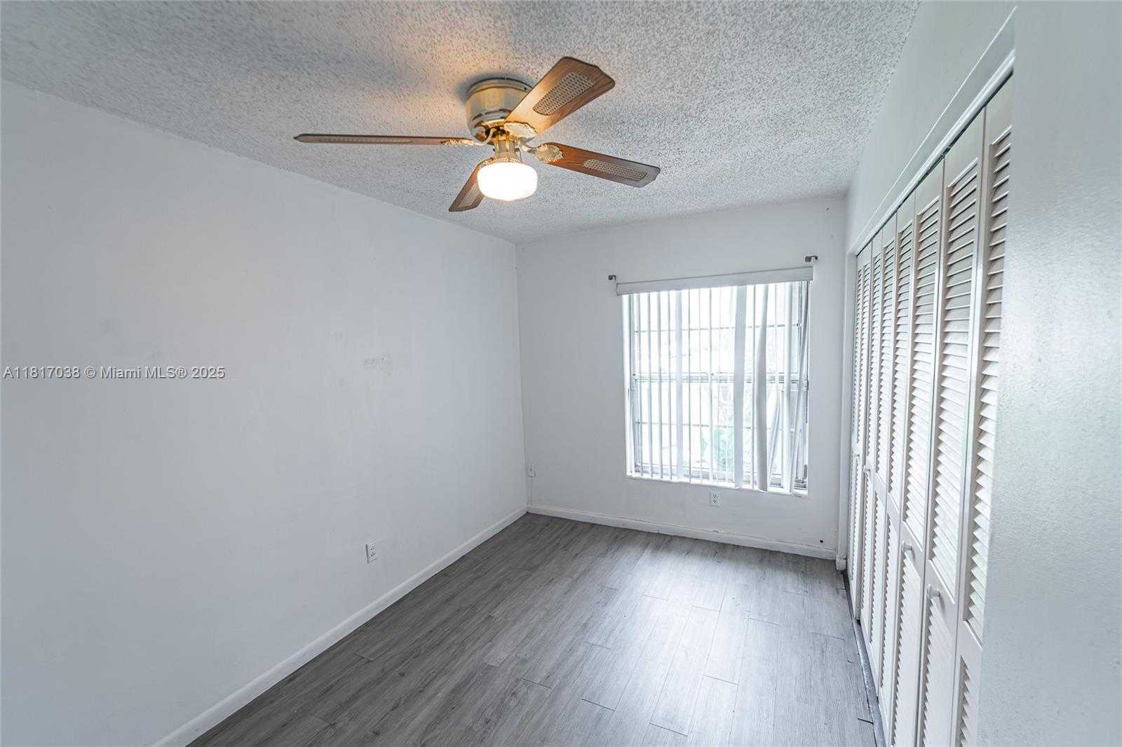 Small Image of 12023 SOUTH WEST 110TH ST CIR E, Miami Number 45