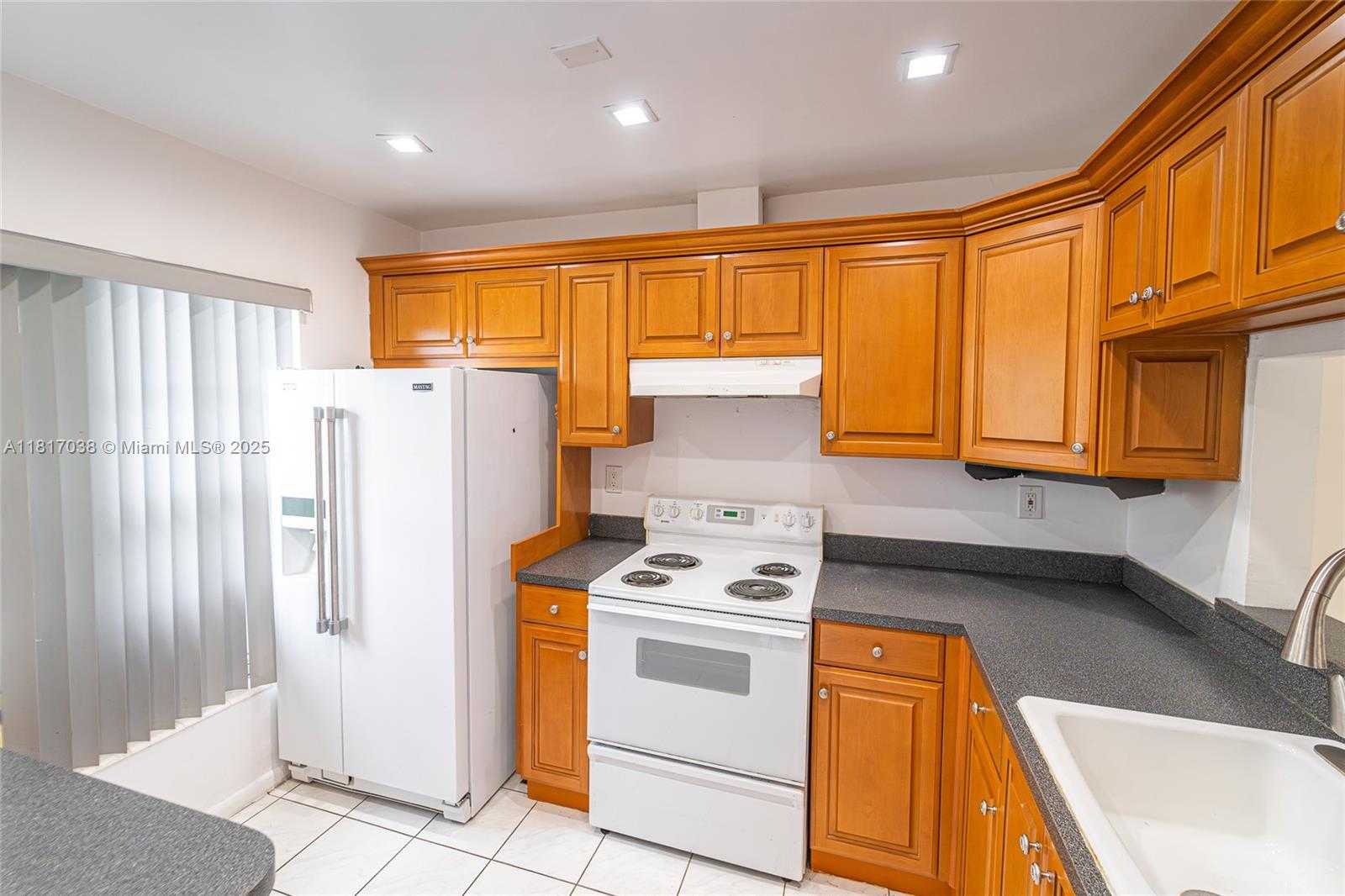 Small Image of 12023 SOUTH WEST 110TH ST CIR E, Miami Number 5