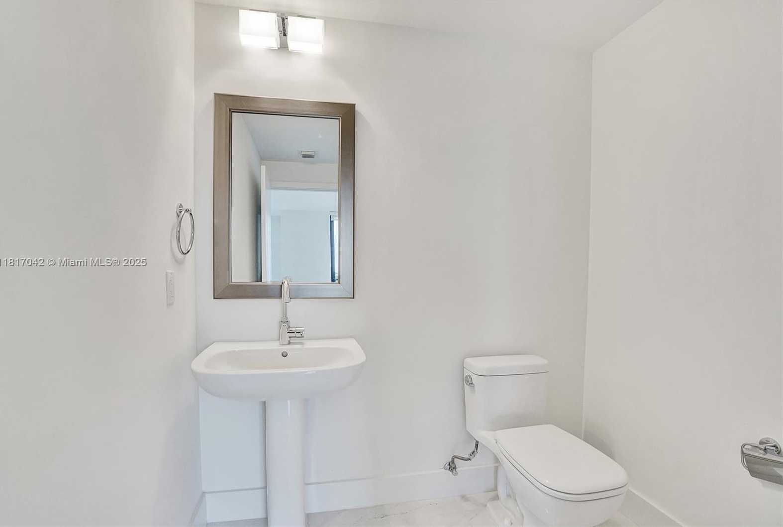 Small Image of 301 ALTARA AVE #835, Coral Gables Number 12