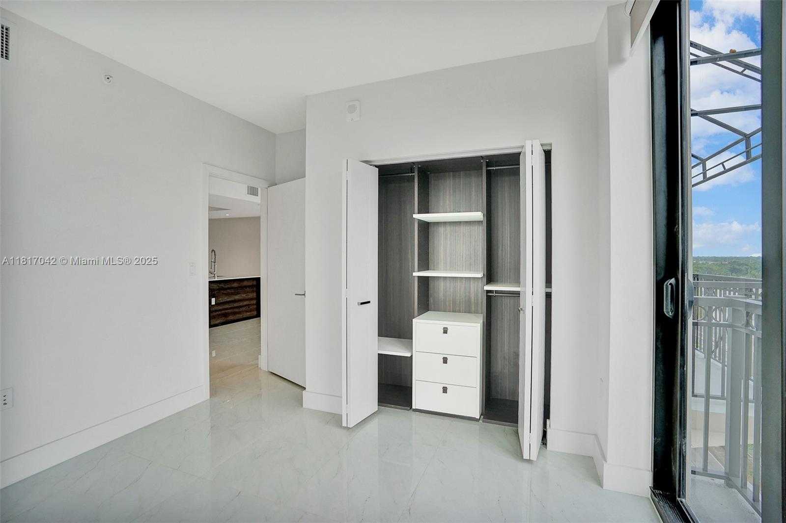 Small Image of 301 ALTARA AVE #835, Coral Gables Number 14