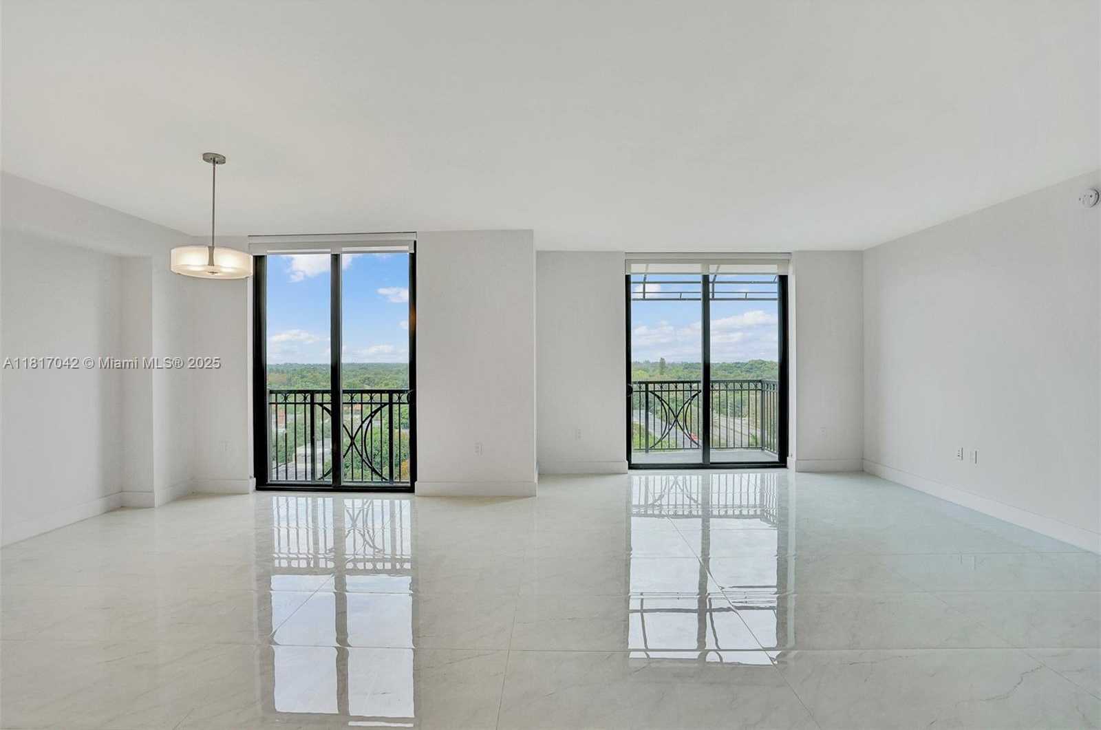 Small Image of 301 ALTARA AVE #835, Coral Gables Number 2