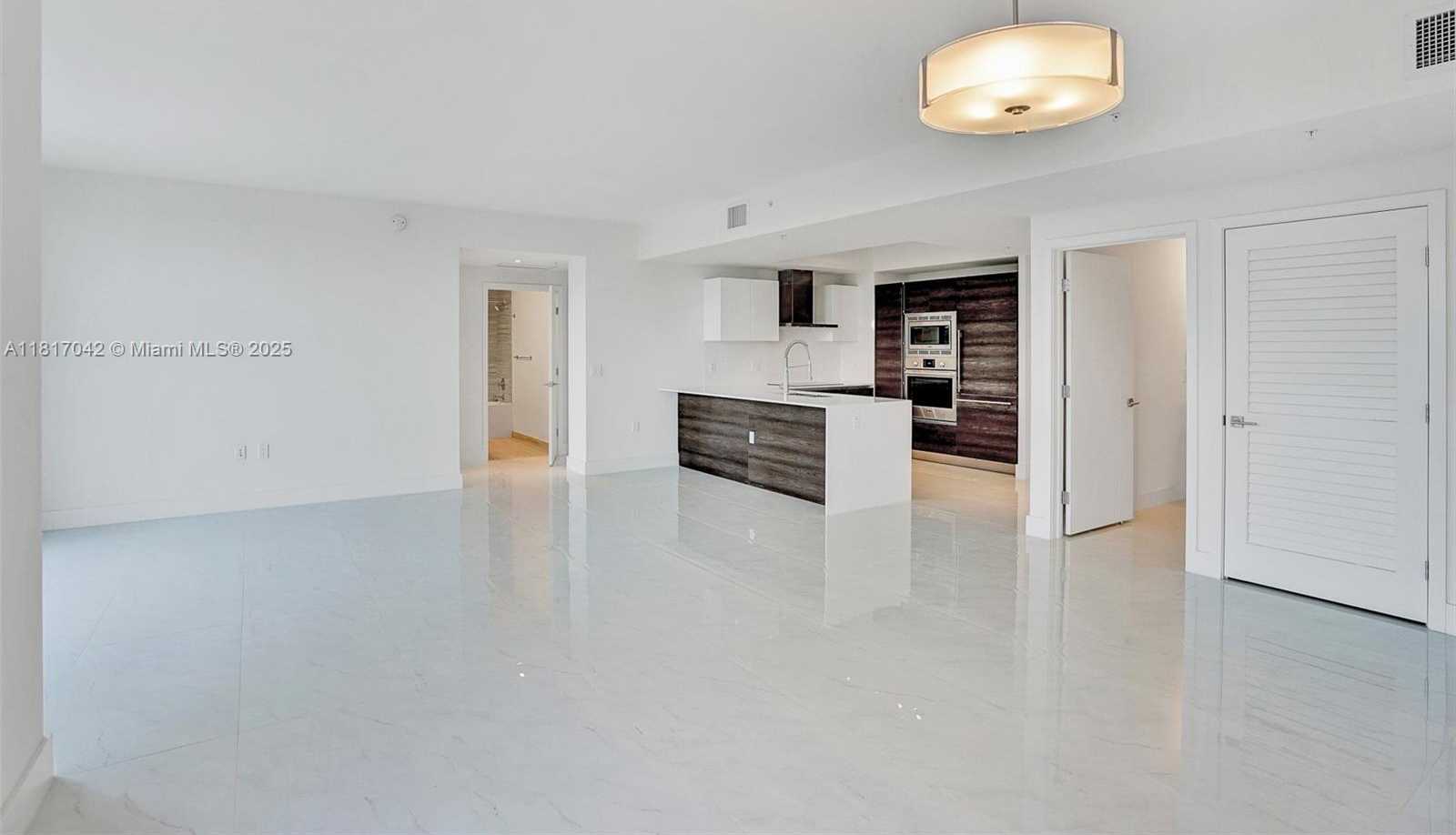 Small Image of 301 ALTARA AVE #835, Coral Gables Number 4