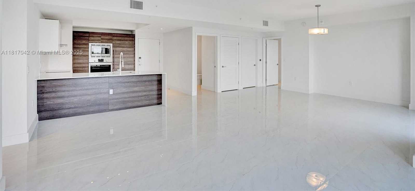 Small Image of 301 ALTARA AVE #835, Coral Gables Number 5