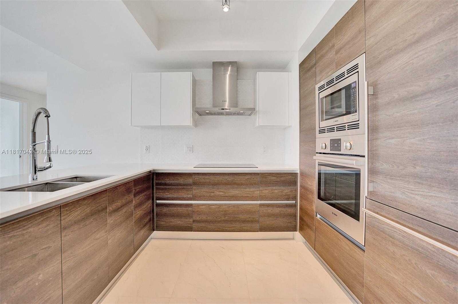 Small Image of 301 ALTARA AVE #835, Coral Gables Number 9
