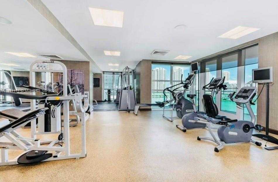 Small Image of 951 BRICKELL AVE #1902, Miami Number 13