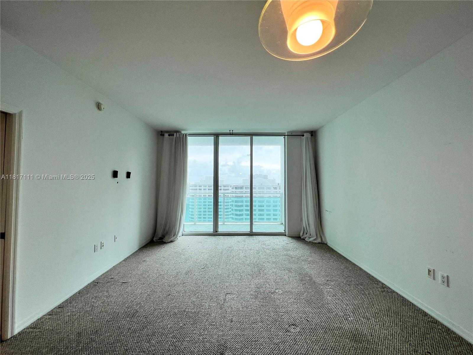 Small Image of 951 BRICKELL AVE #1902, Miami Number 3