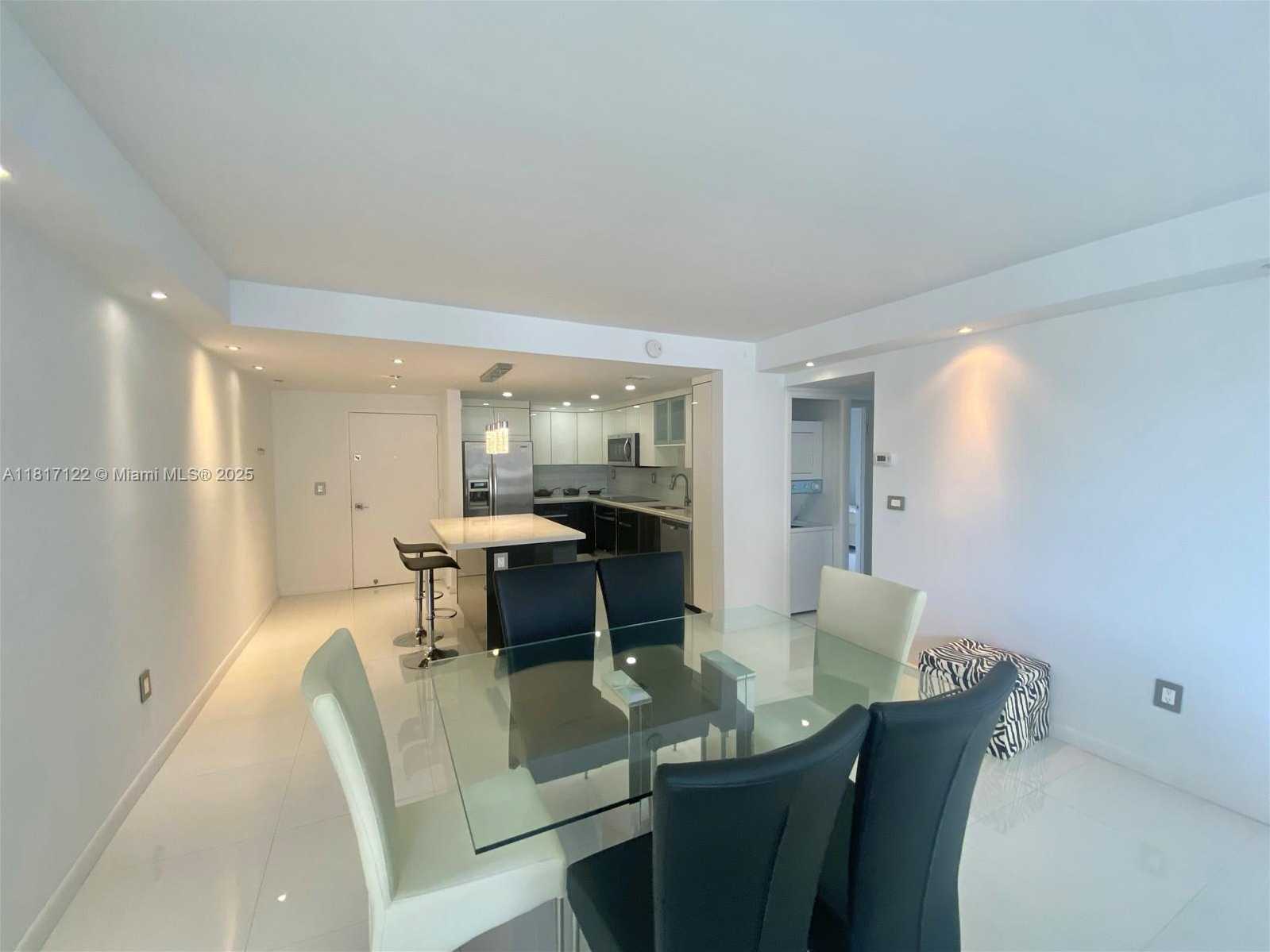 Small Image of 3731 NORTH COUNTRY CLUB DR #623, Aventura Number 11