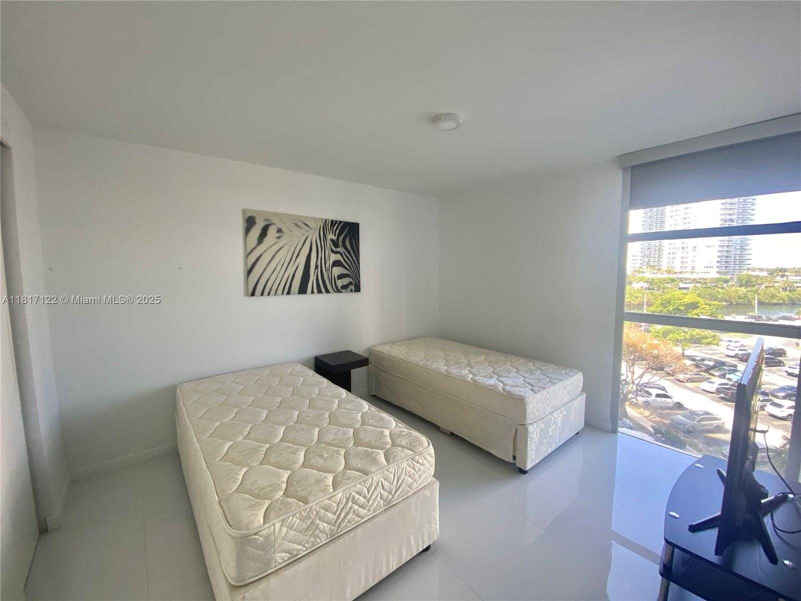 Small Image of 3731 NORTH COUNTRY CLUB DR #623, Aventura Number 12
