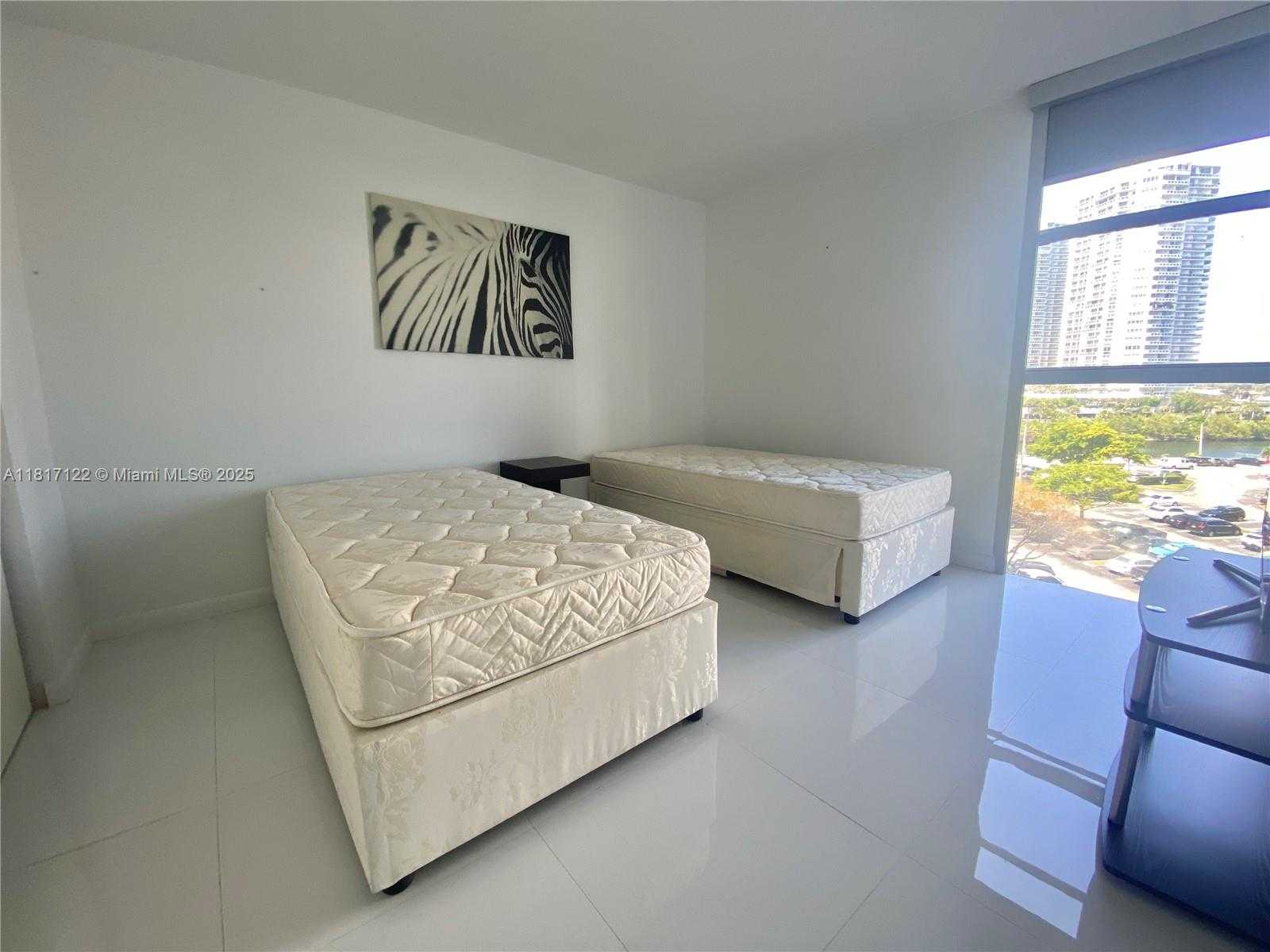 Small Image of 3731 NORTH COUNTRY CLUB DR #623, Aventura Number 13