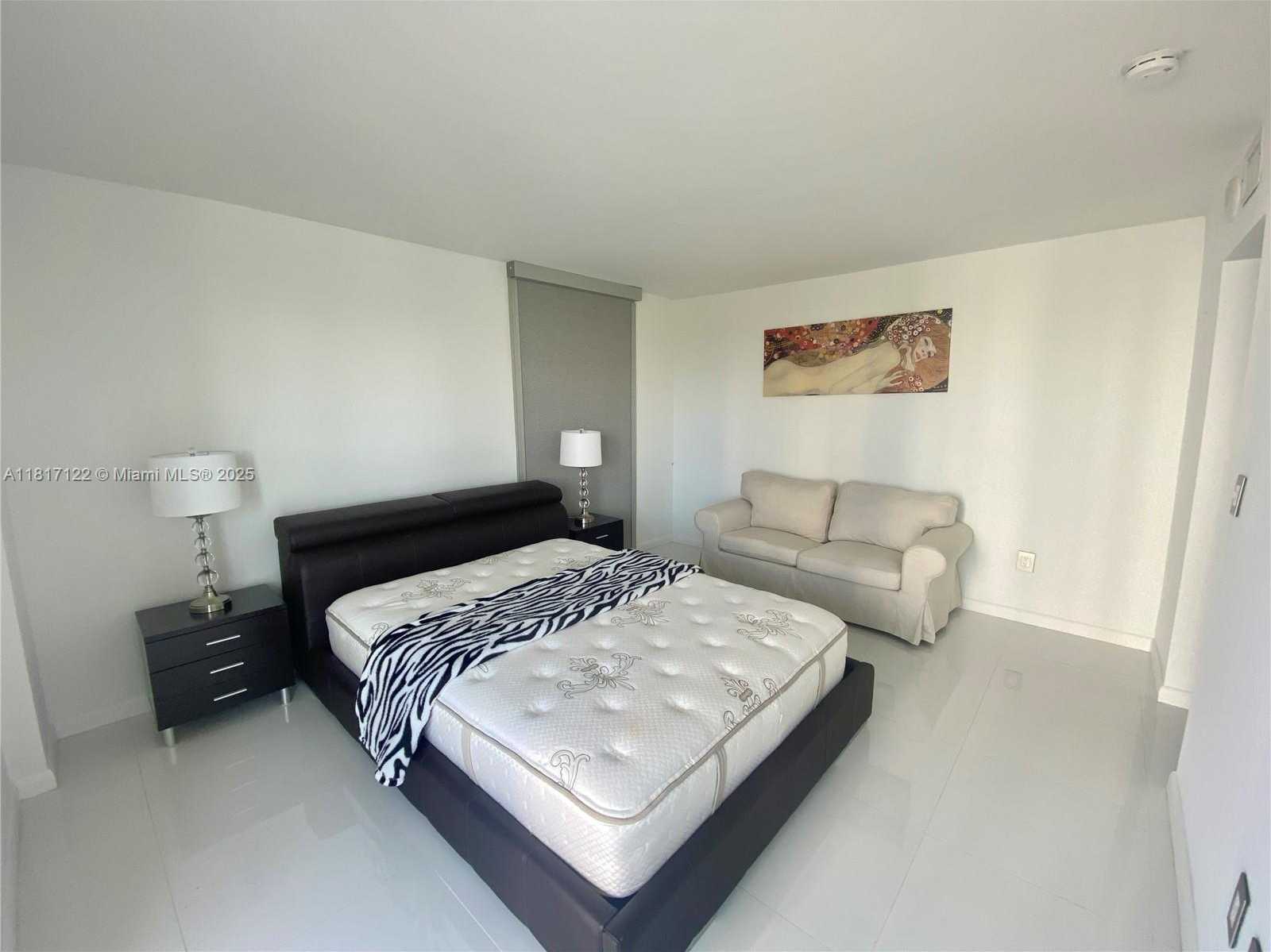 Small Image of 3731 NORTH COUNTRY CLUB DR #623, Aventura Number 15