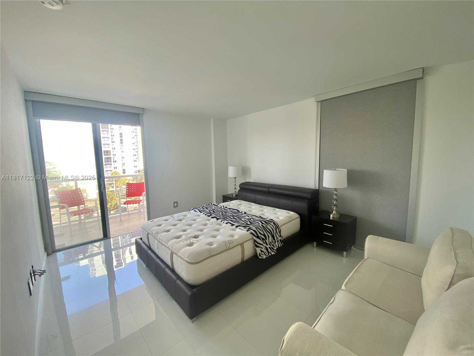 Small Image of 3731 NORTH COUNTRY CLUB DR #623, Aventura Number 16