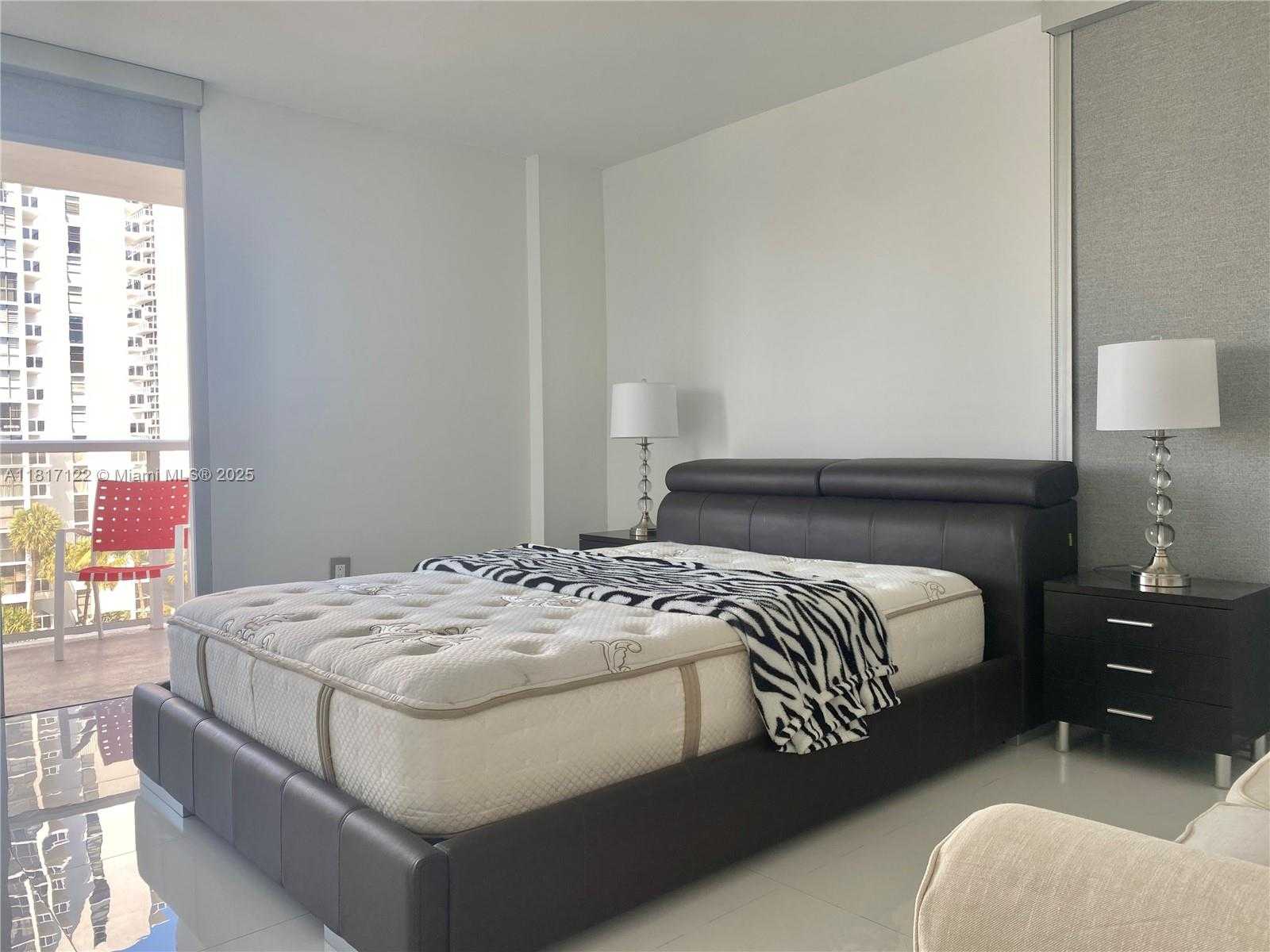 Small Image of 3731 NORTH COUNTRY CLUB DR #623, Aventura Number 18