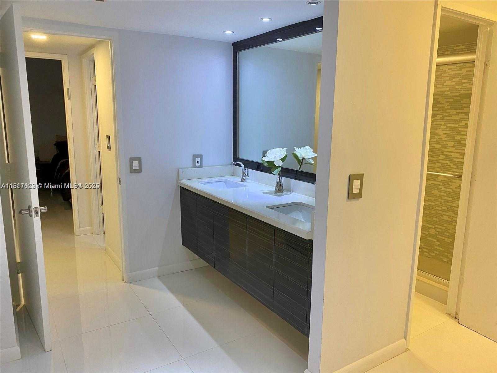 Small Image of 3731 NORTH COUNTRY CLUB DR #623, Aventura Number 29