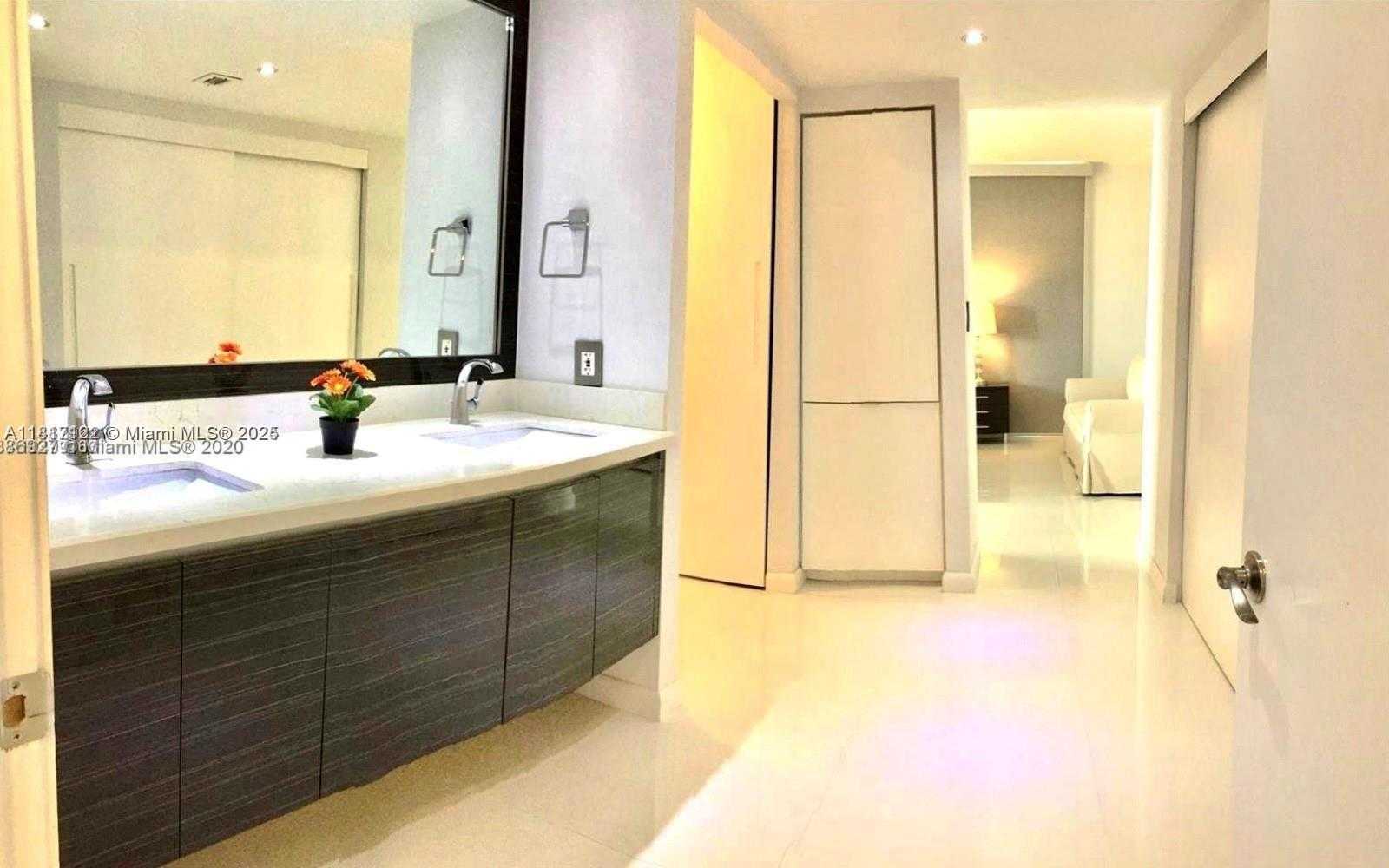 Small Image of 3731 NORTH COUNTRY CLUB DR #623, Aventura Number 31