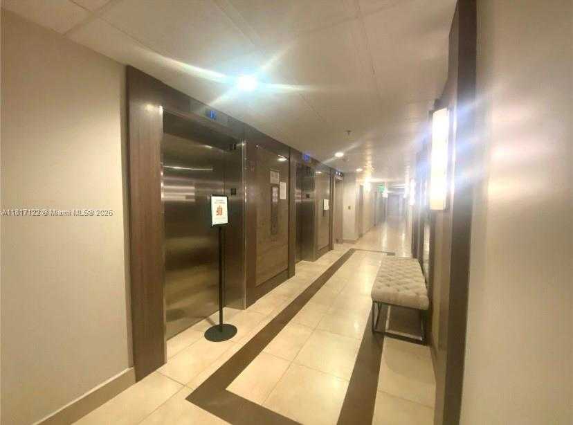 Small Image of 3731 NORTH COUNTRY CLUB DR #623, Aventura Number 40