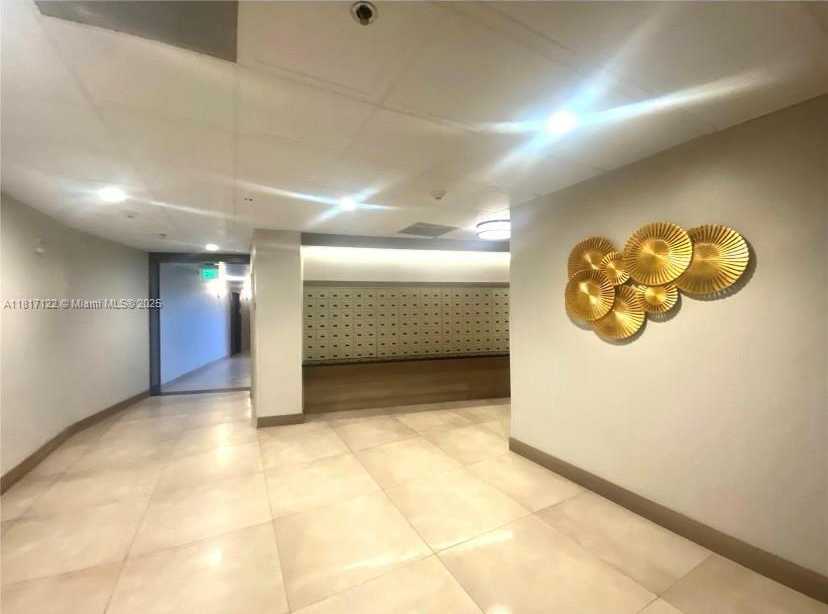 Small Image of 3731 NORTH COUNTRY CLUB DR #623, Aventura Number 41