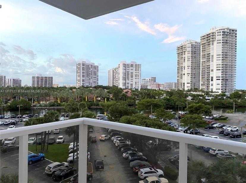 Small Image of 3731 NORTH COUNTRY CLUB DR #623, Aventura Number 44