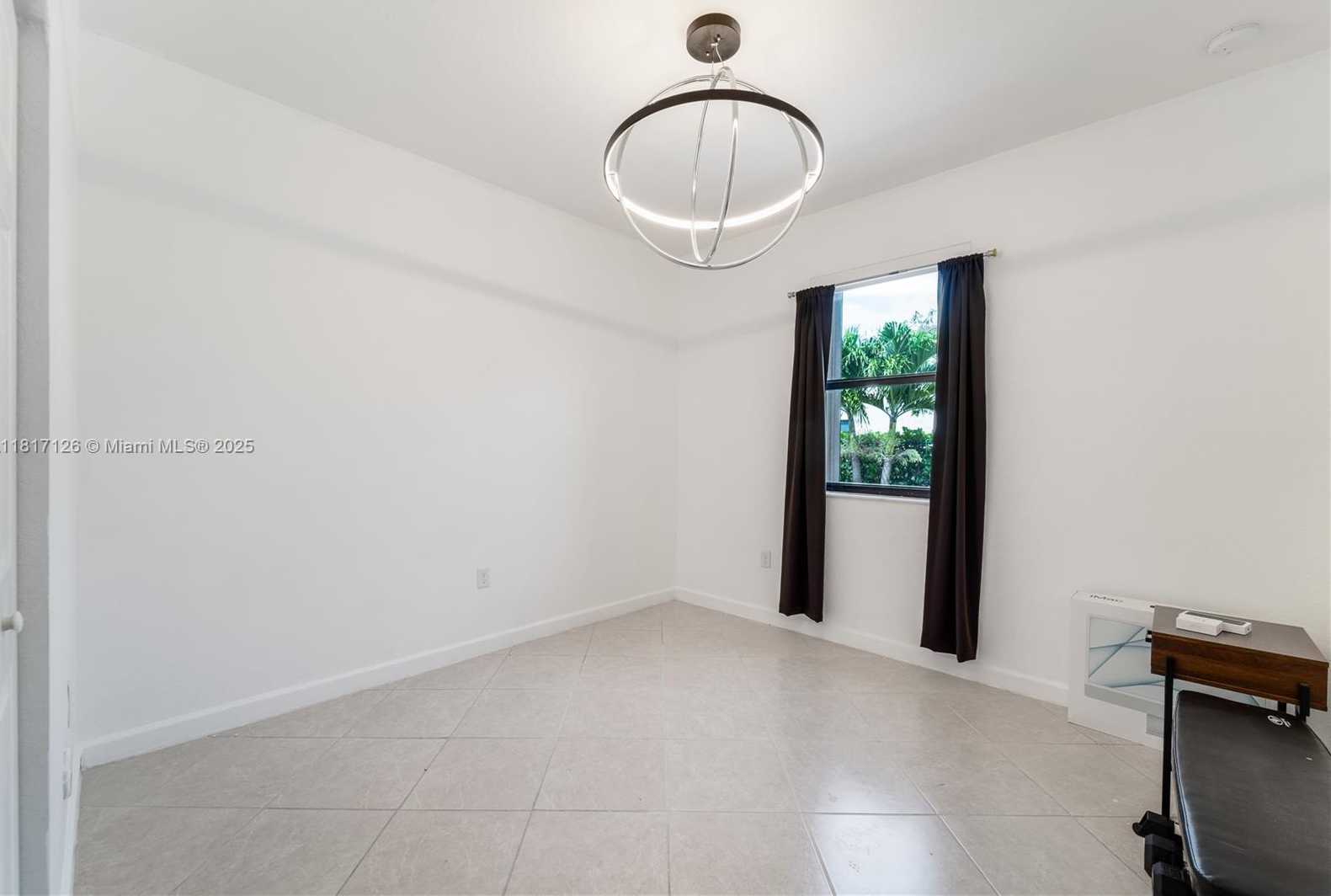 Small Image of 22938 SOUTH WEST 128TH PL, Miami Number 13