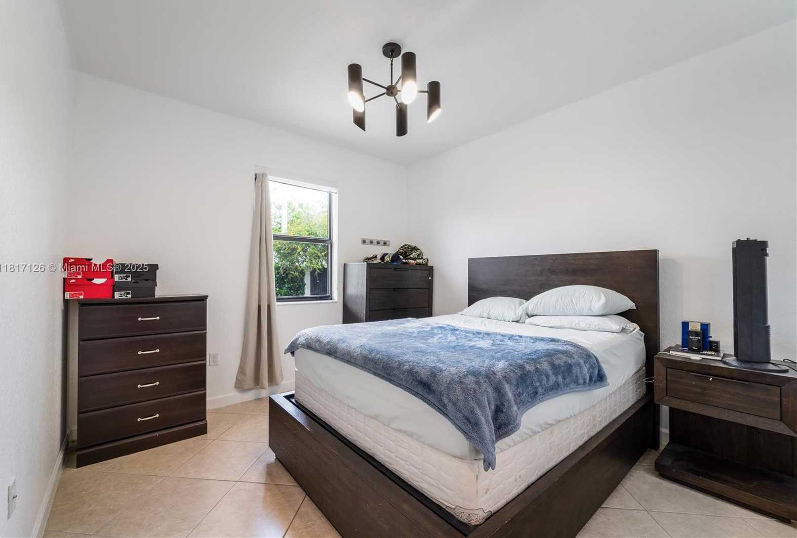 Small Image of 22938 SOUTH WEST 128TH PL, Miami Number 24