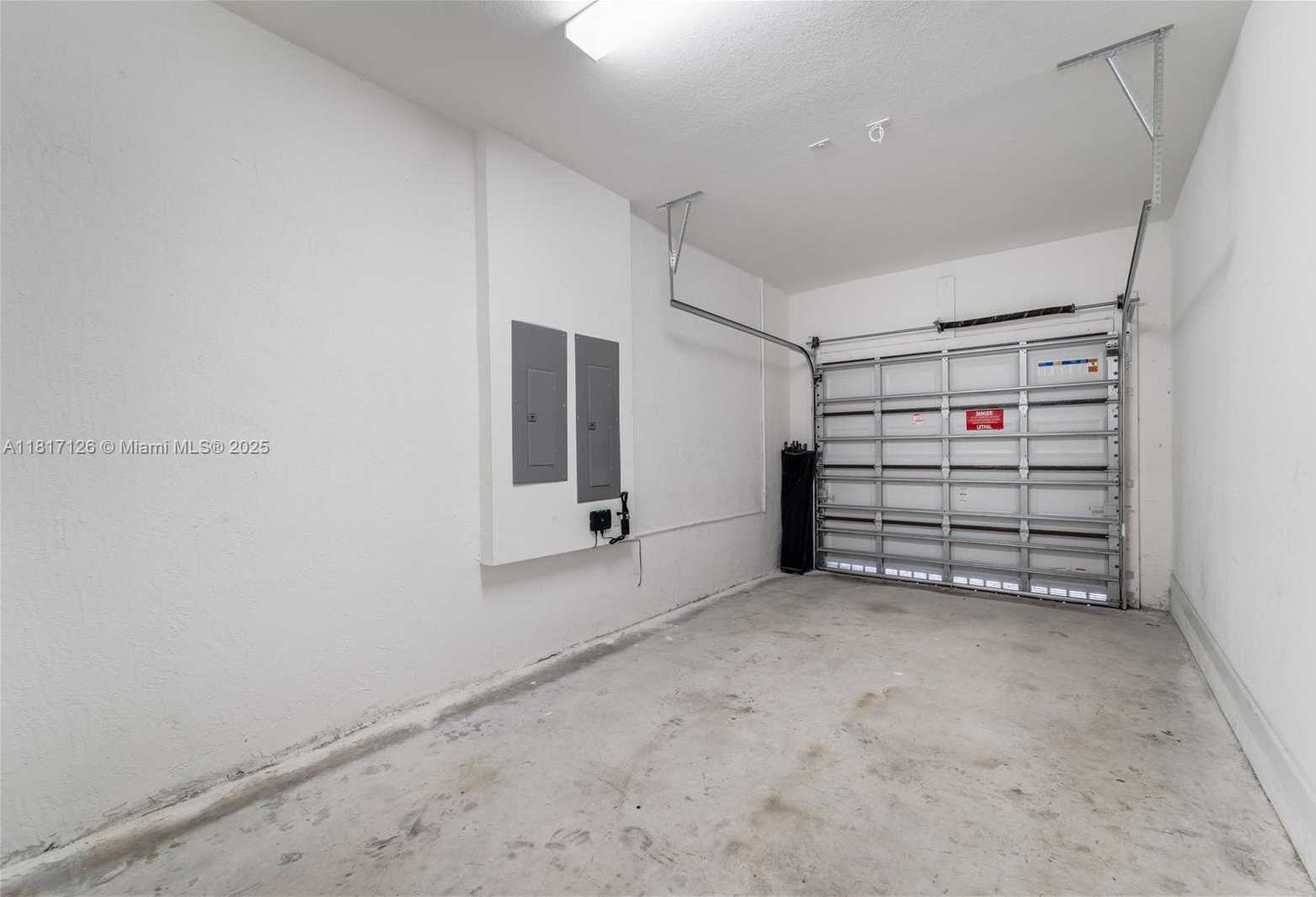 Small Image of 22938 SOUTH WEST 128TH PL, Miami Number 28