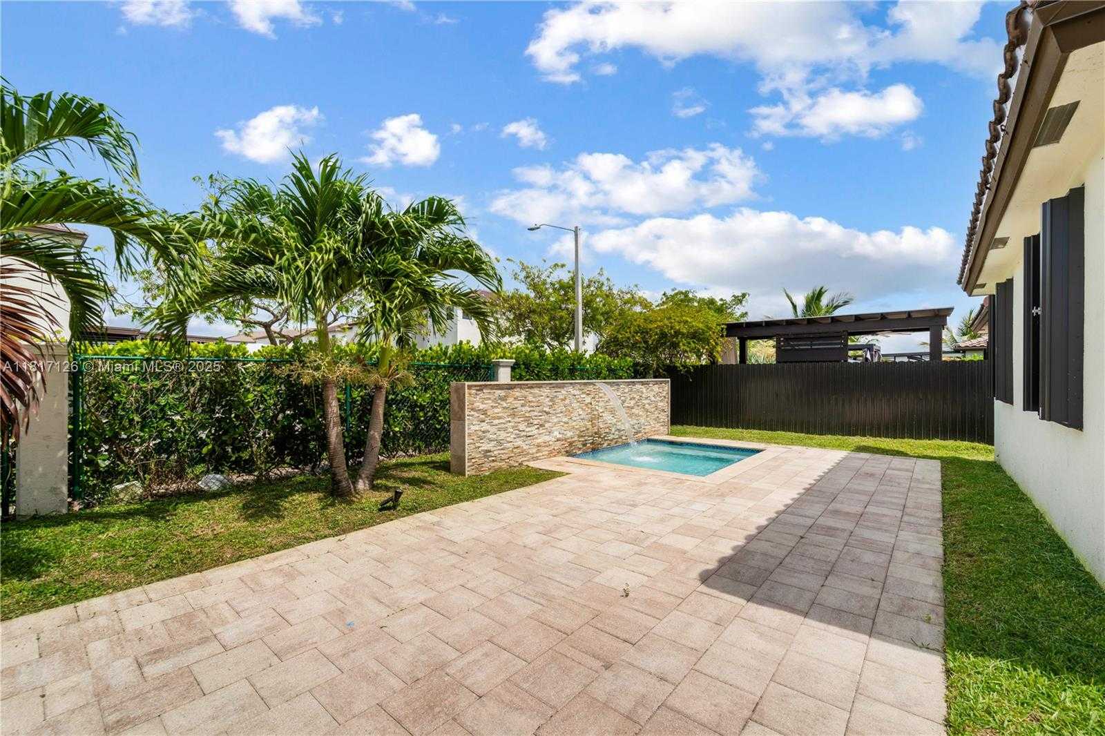 Small Image of 22938 SOUTH WEST 128TH PL, Miami Number 31
