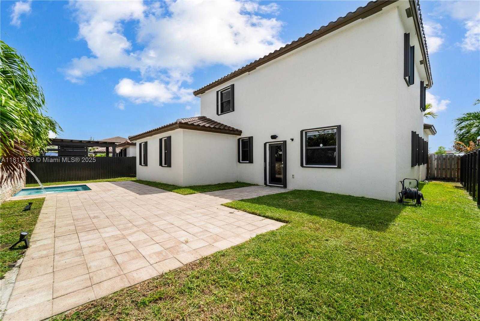 Small Image of 22938 SOUTH WEST 128TH PL, Miami Number 32
