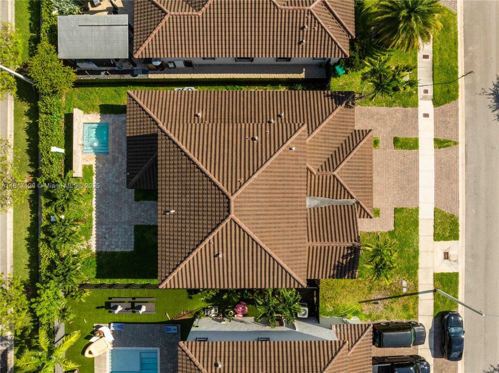 Small Image of 22938 SOUTH WEST 128TH PL, Miami Number 37