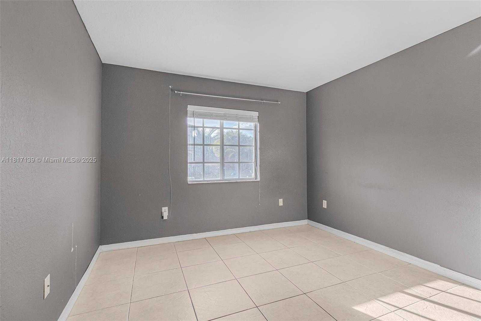 Small Image of 21403 SOUTH WEST 89TH PL, Cutler Bay Number 15