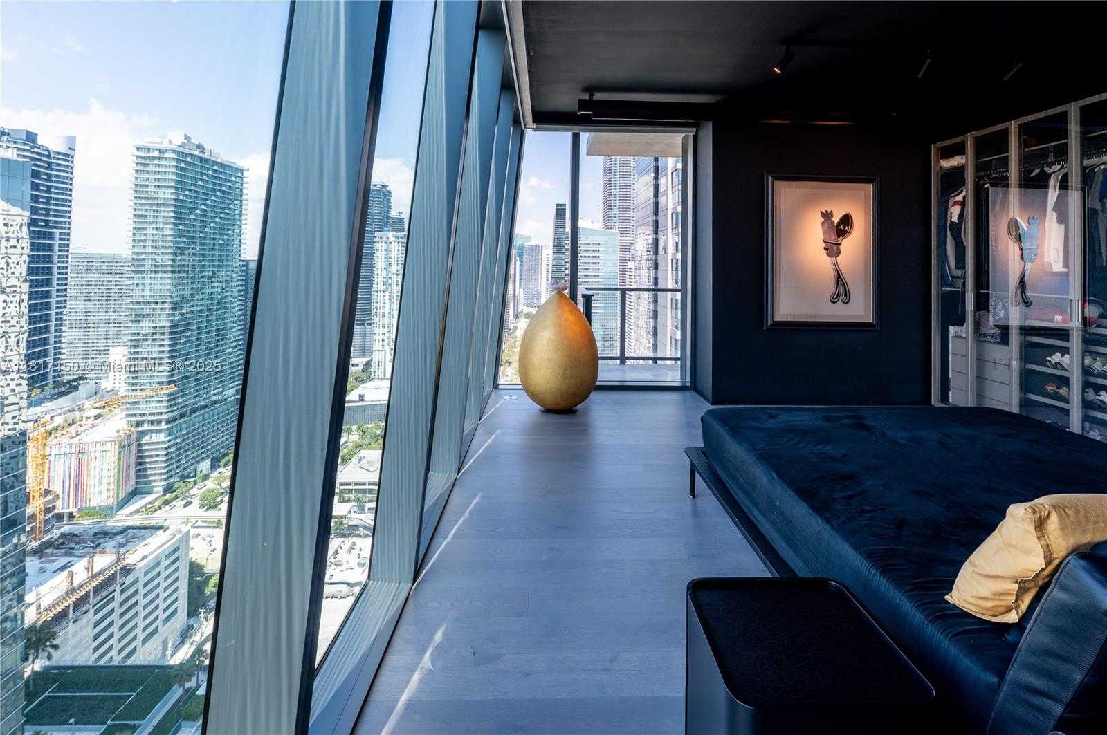 Small Image of 1451 BRICKELL AVE #3903, Miami Number 19