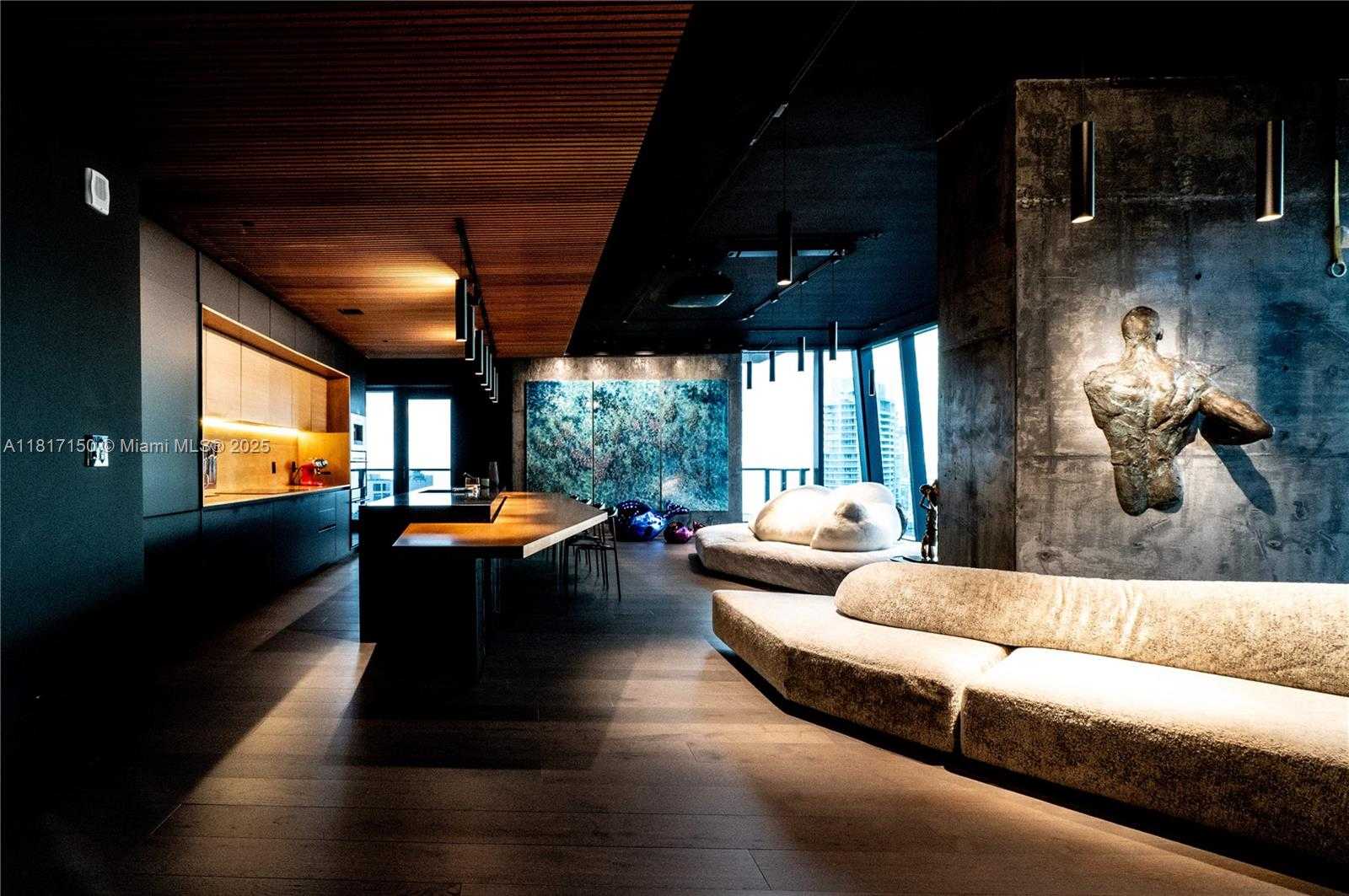Small Image of 1451 BRICKELL AVE #3903, Miami Number 4