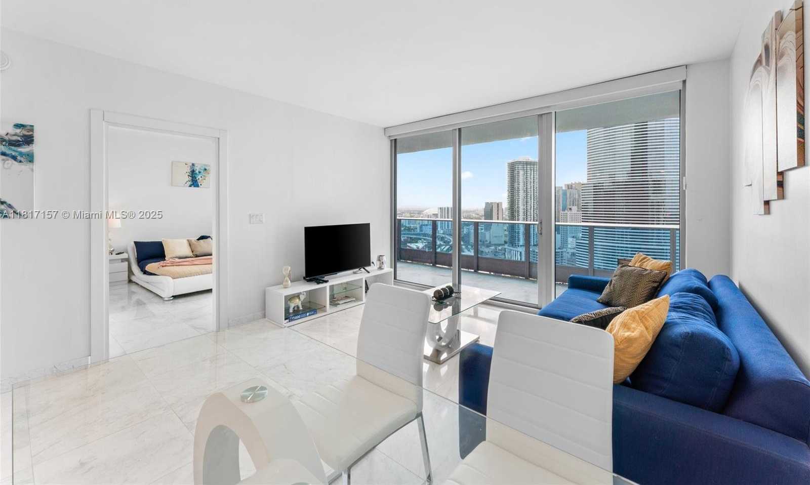 Small Image of 200 BISCAYNE BOULEVARD WAY #3312, Miami Number 10