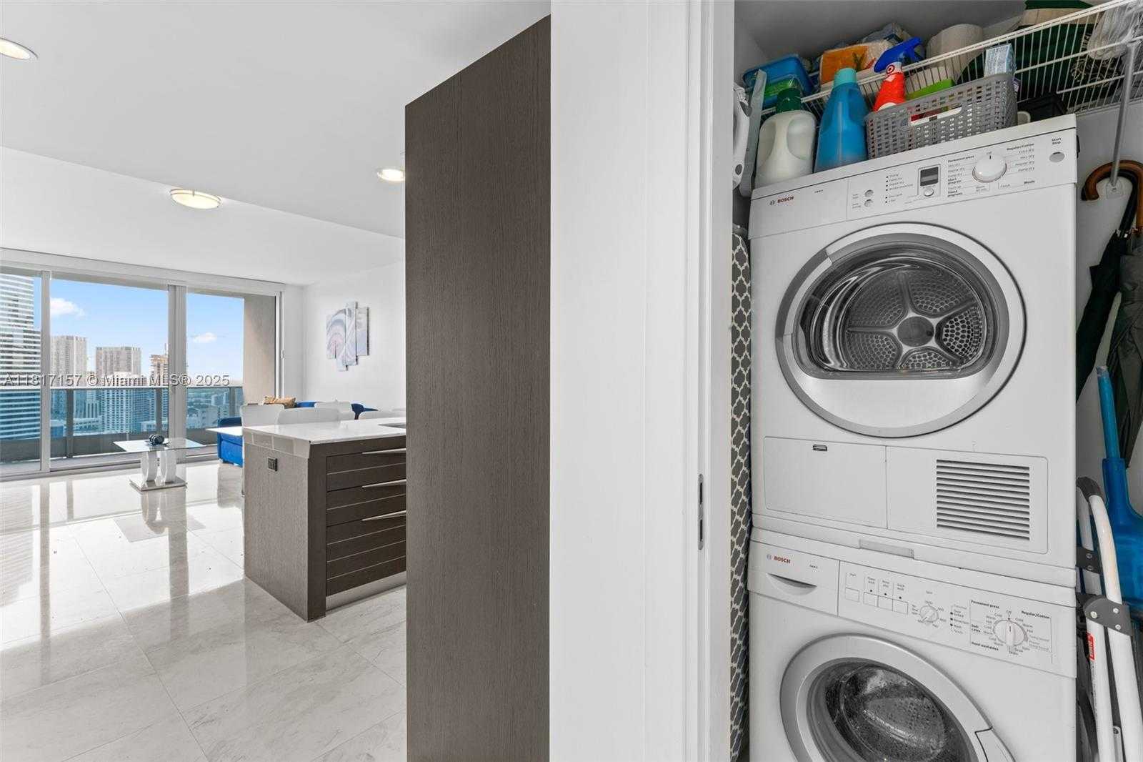 Small Image of 200 BISCAYNE BOULEVARD WAY #3312, Miami Number 17