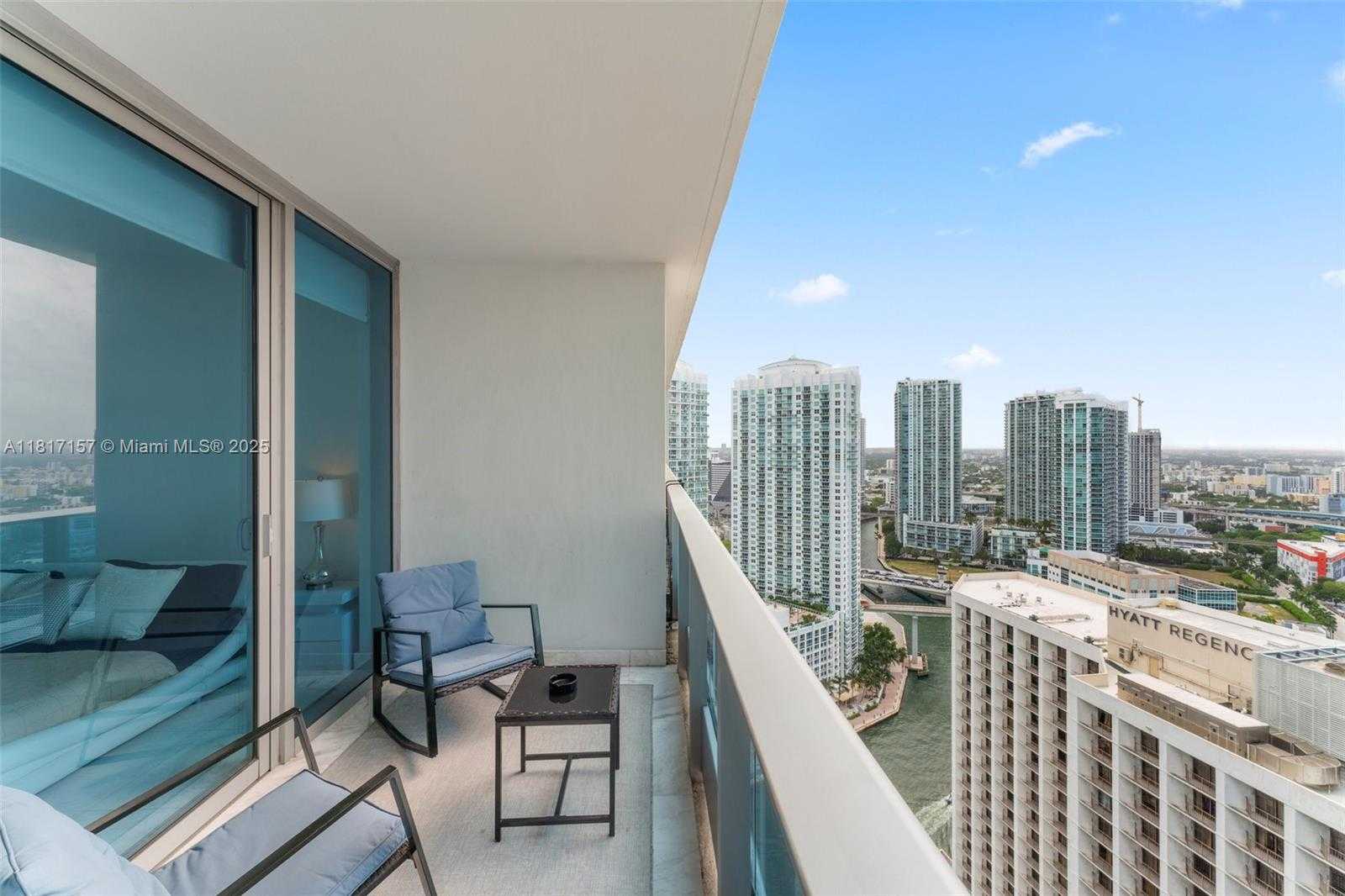 Small Image of 200 BISCAYNE BOULEVARD WAY #3312, Miami Number 20