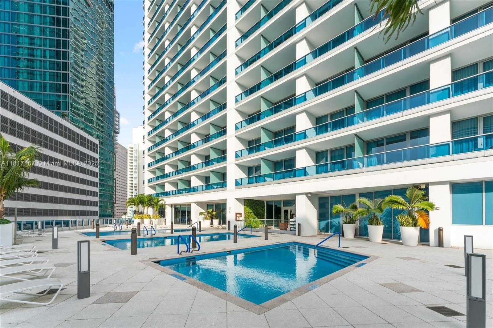 Small Image of 200 BISCAYNE BOULEVARD WAY #3312, Miami Number 25