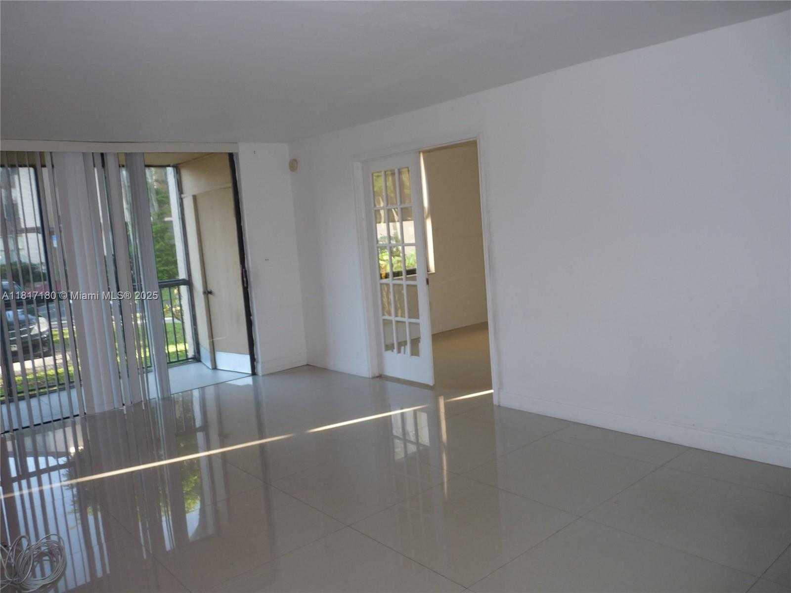 Small Image of 14601 NORTH KENDALL DR #104K, Miami Number 7