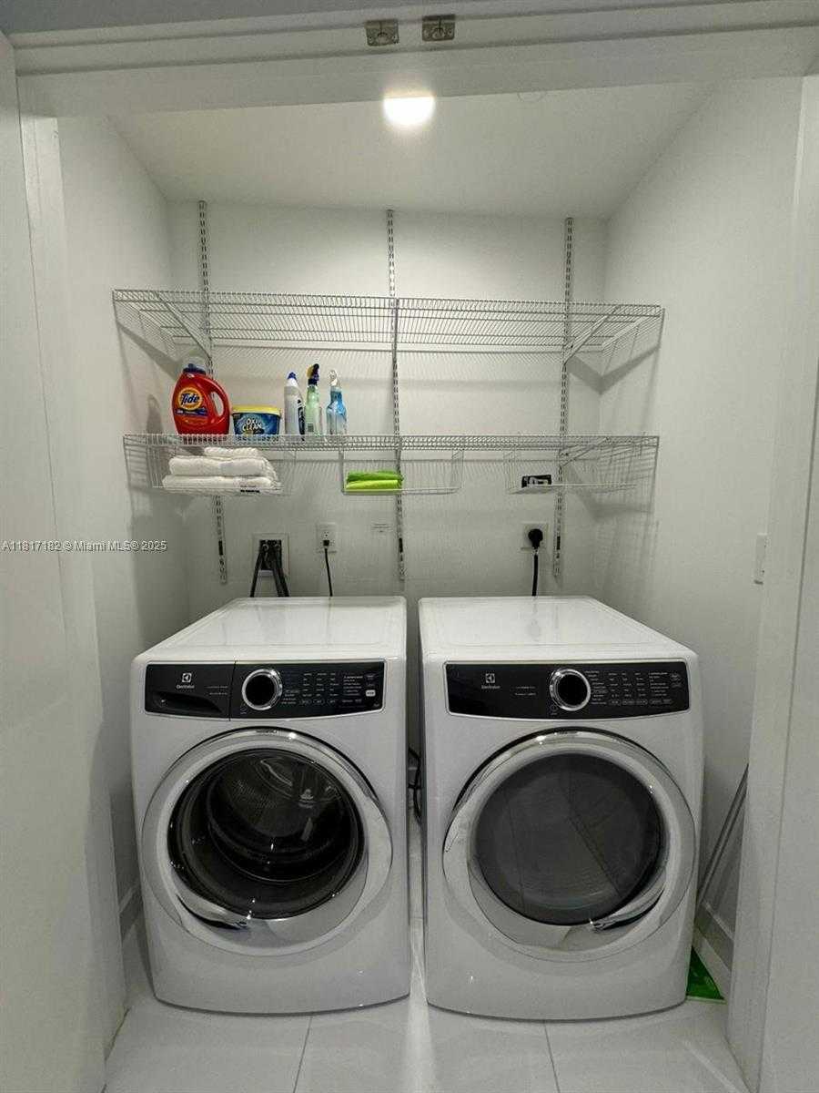 Small Image of 851 NORTH EAST 1ST AVE #1404, Miami Number 12