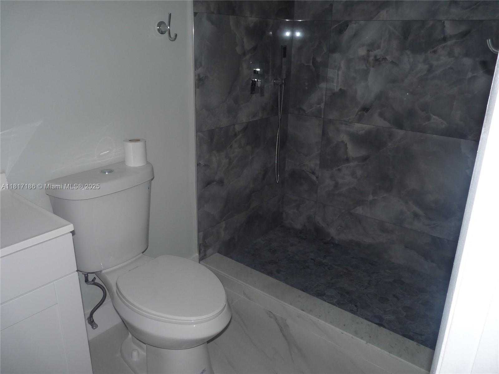 Small Image of 14501 NORTH KENDALL DR #410H, Miami Number 10