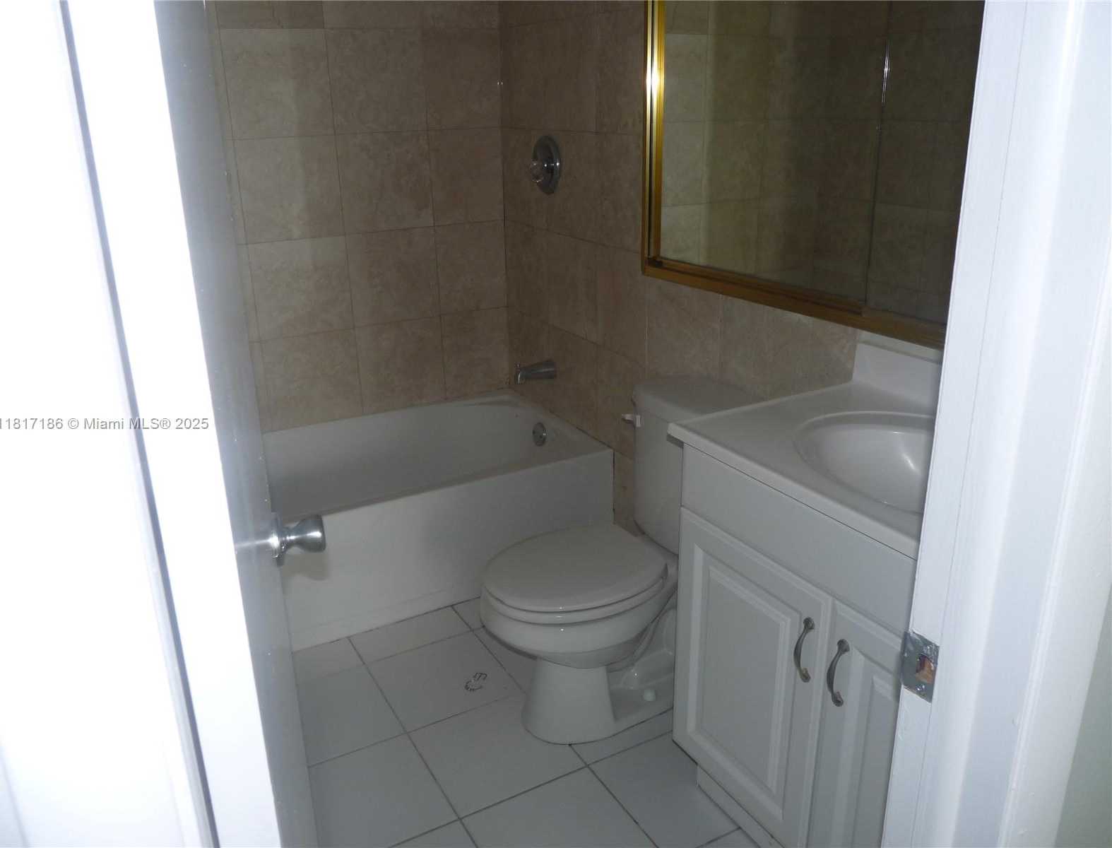 Small Image of 14501 NORTH KENDALL DR #410H, Miami Number 17