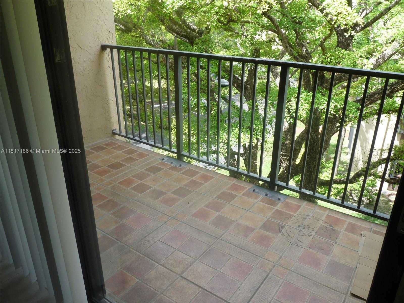 Small Image of 14501 NORTH KENDALL DR #410H, Miami Number 20