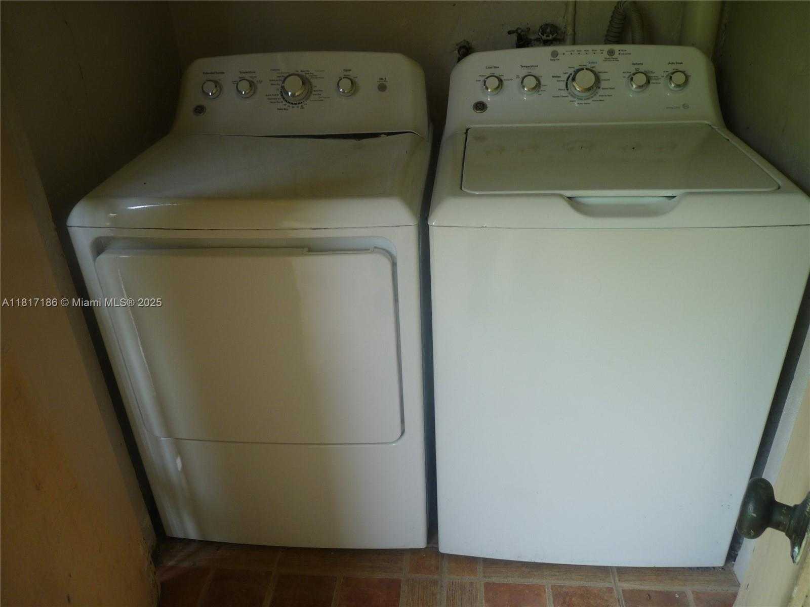 Small Image of 14501 NORTH KENDALL DR #410H, Miami Number 21