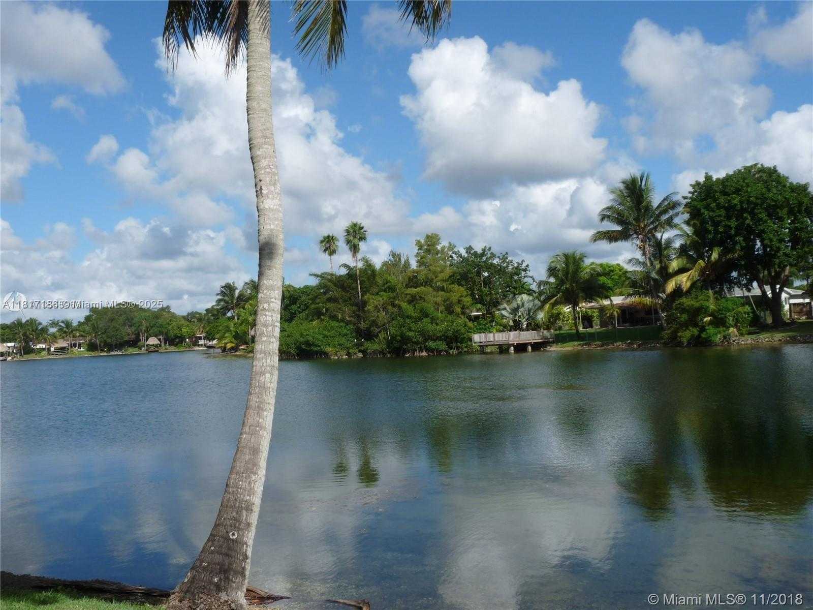 Small Image of 14501 NORTH KENDALL DR #410H, Miami Number 25