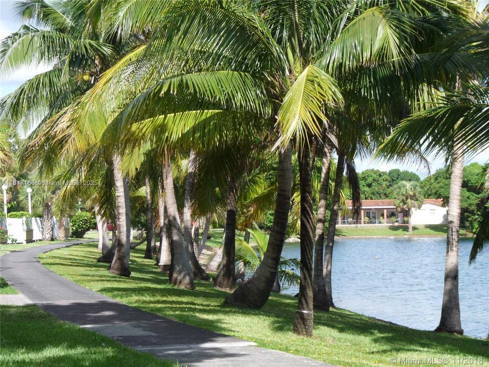 Small Image of 14501 NORTH KENDALL DR #410H, Miami Number 28
