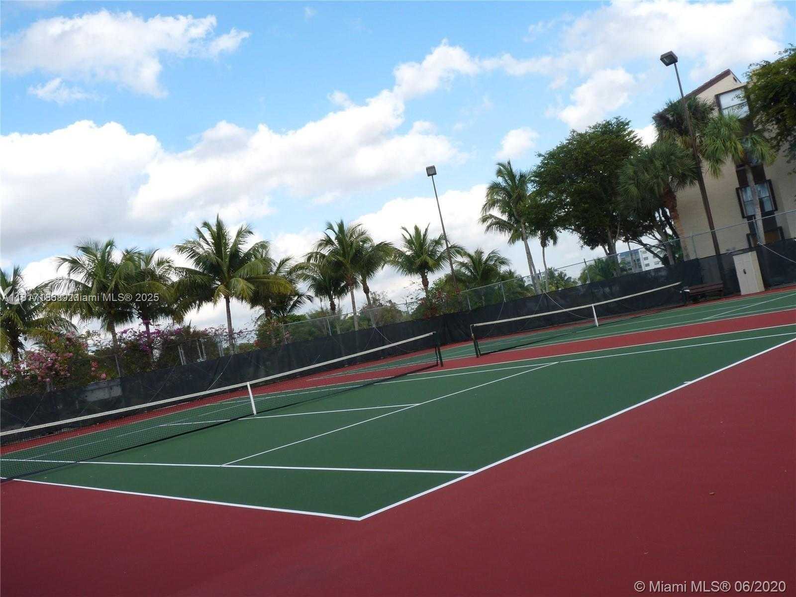 Small Image of 14501 NORTH KENDALL DR #410H, Miami Number 29
