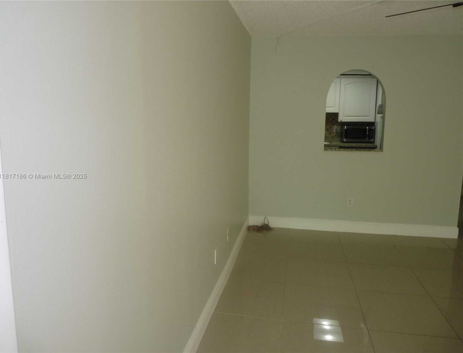 Small Image of 14501 NORTH KENDALL DR #410H, Miami Number 33