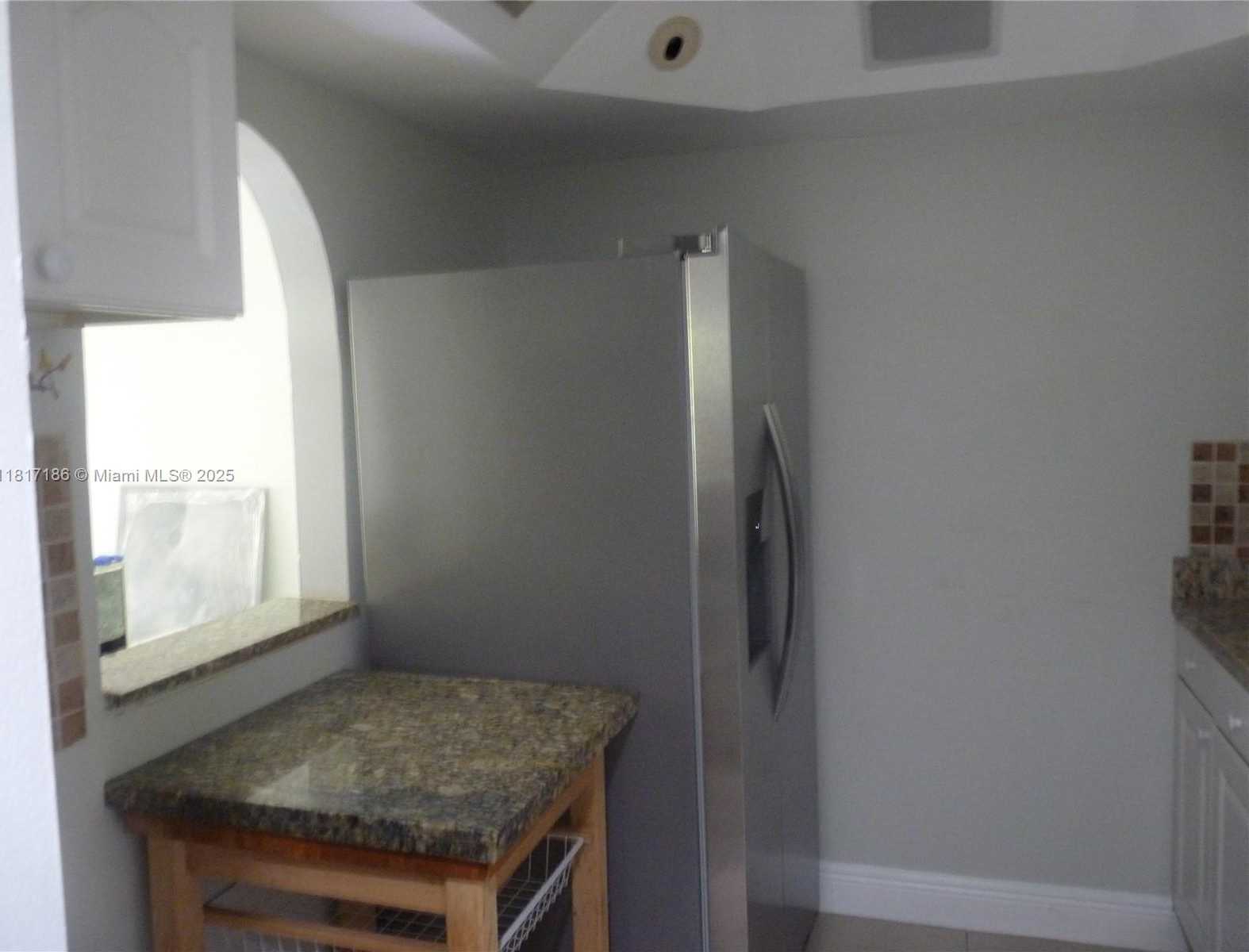 Small Image of 14501 NORTH KENDALL DR #410H, Miami Number 7